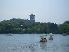 Hangzhou - West Lake - boats - CIMG2499.JPG